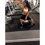 Обалденная девушка брюнетка, в поисках мужчины из Пятигорска